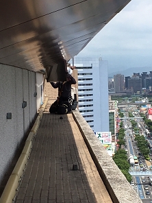 造型包板、石材拆除及修復