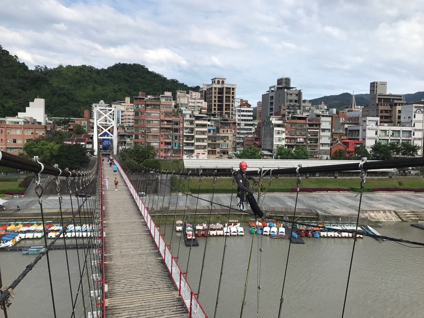 碧潭吊橋燈飾光源安裝