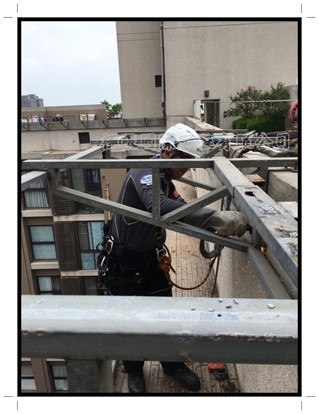 【台中】太子劍橋社區頂樓包板拆除工程