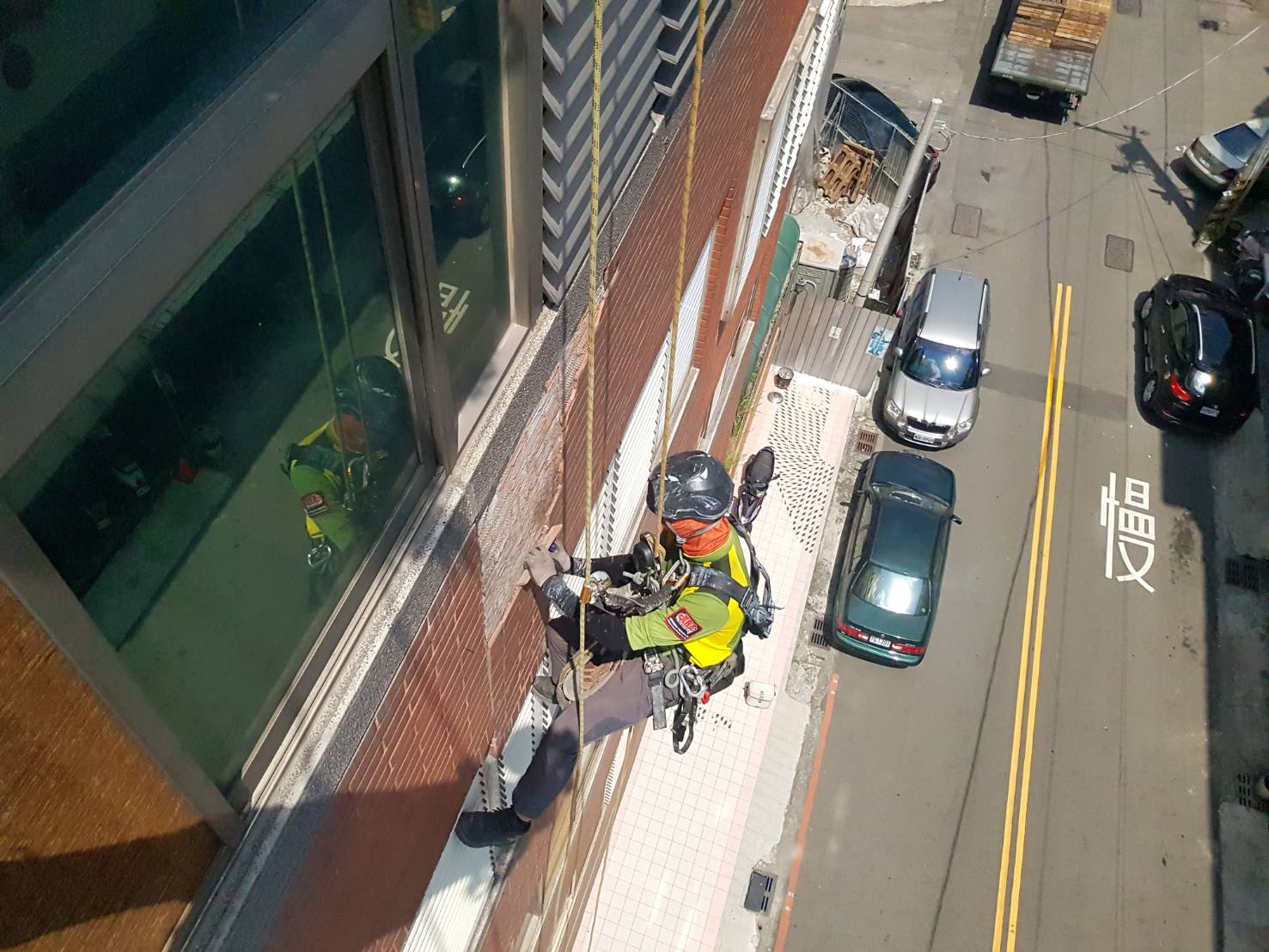 台中市美麗人生大樓磁磚檢測