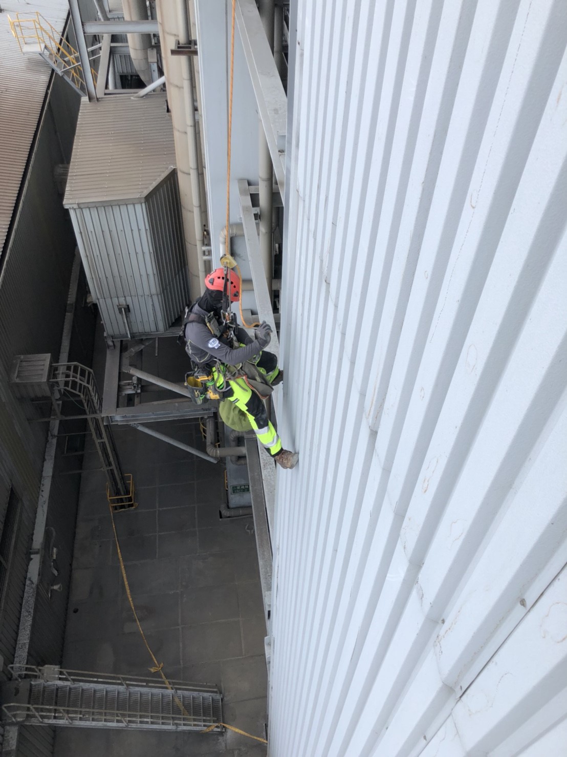 花蓮和平電廠浪板搶修工程