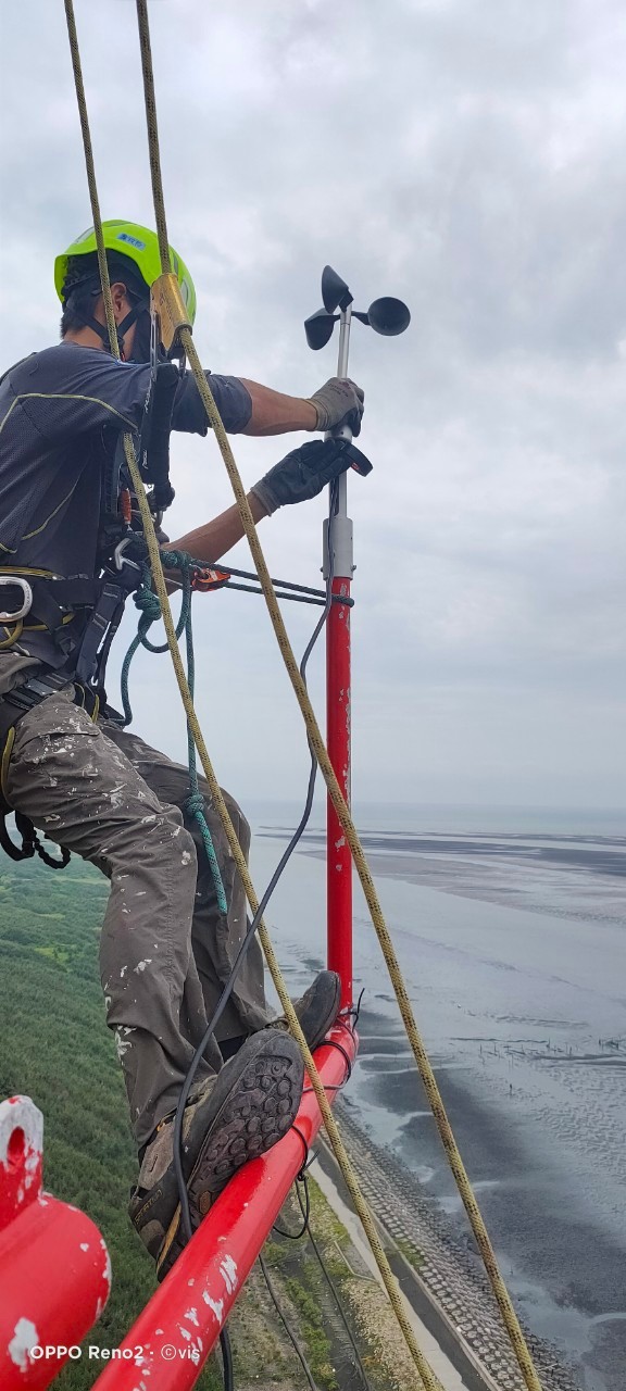 雲林陸上測風塔風速計更新
